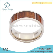 Nice wood grain titanium wedding ring for men